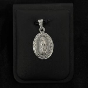 Medalla de la Virgen de Guadalupe de plata .925